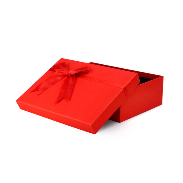 cajas de regalo con tapa y base rojas