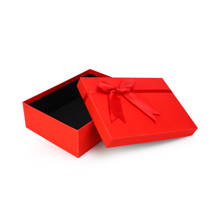 cajas de regalo con tapa y base rojas